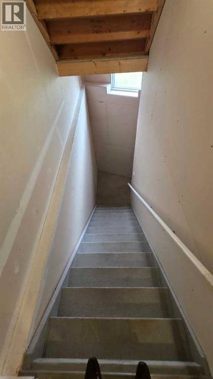 1207 140 Avenue NW — photo 27 of 31