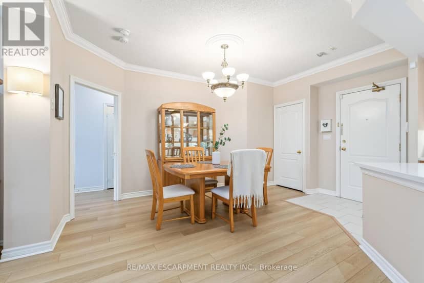 116 - 3351 Cawthra Road — photo 14 of 32