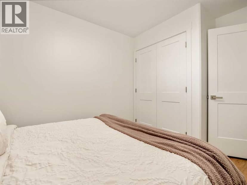 279 Northlander Bend W — photo 33 of 40