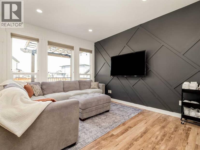 279 Northlander Bend W — photo 12 of 40