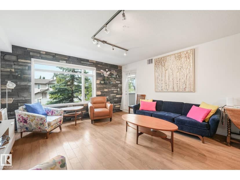 #209 1589 Glastonbury Bv NW — photo 10 of 40