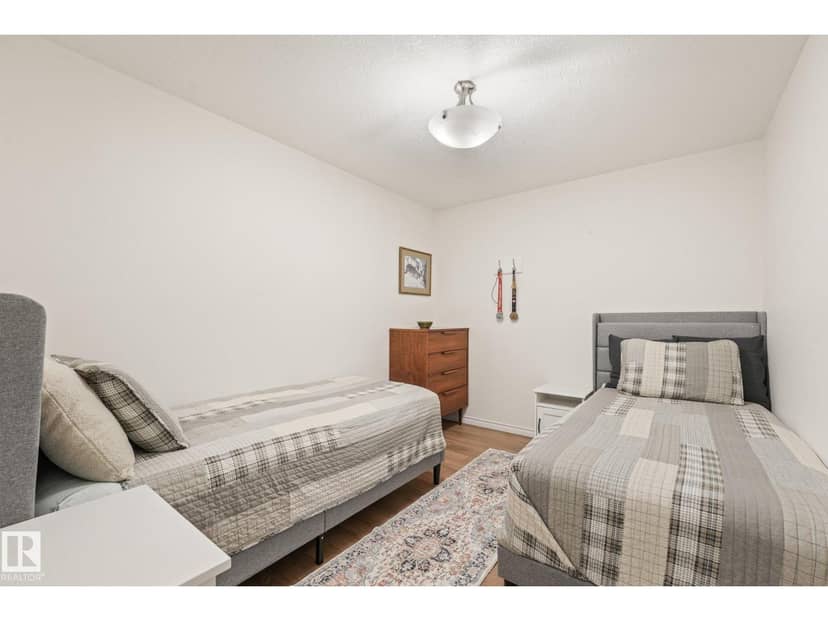 #209 1589 Glastonbury Bv NW — photo 24 of 40