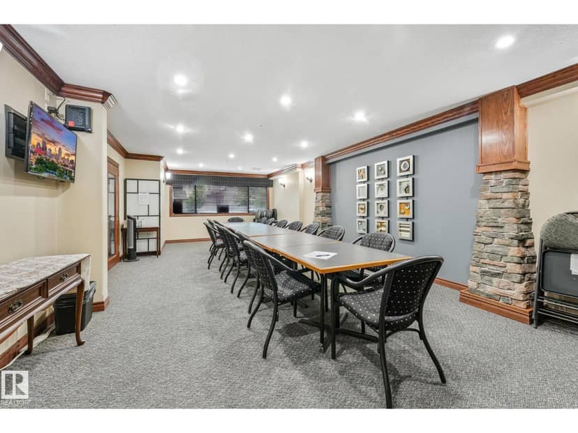 #209 1589 Glastonbury Bv NW — photo 34 of 40