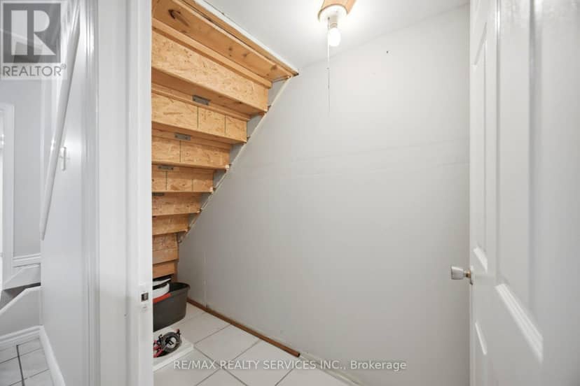 249 Sunny Meadow Boulevard — photo 35 of 40
