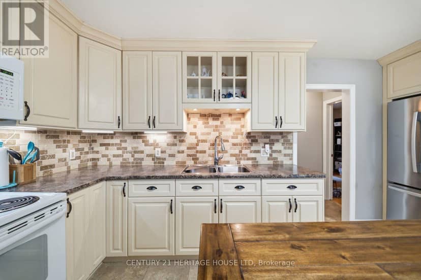 83 Fairview Drive — photo 9 of 33