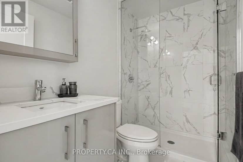 2801 - 805 Carling Avenue — photo 28 of 40