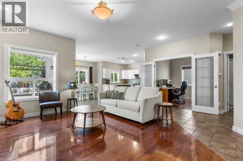 125 Cougarstone Manor SW — photo 9 of 40