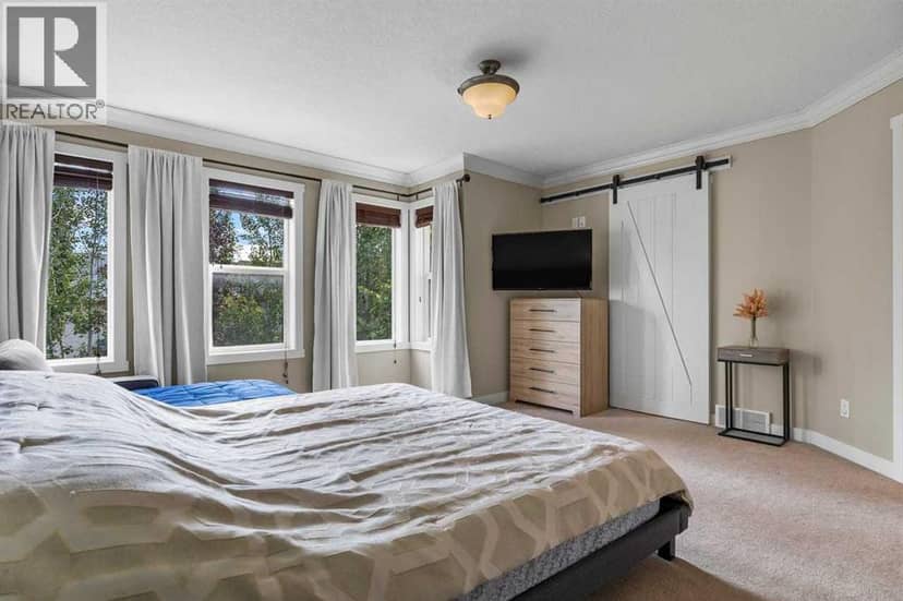 125 Cougarstone Manor SW — photo 26 of 40