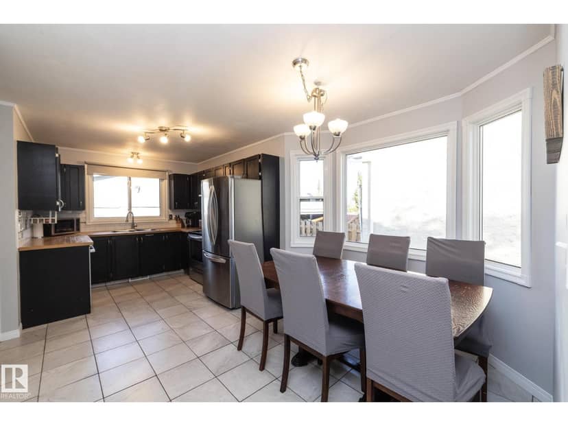 5026 52 ST, Calmar, photo 5
