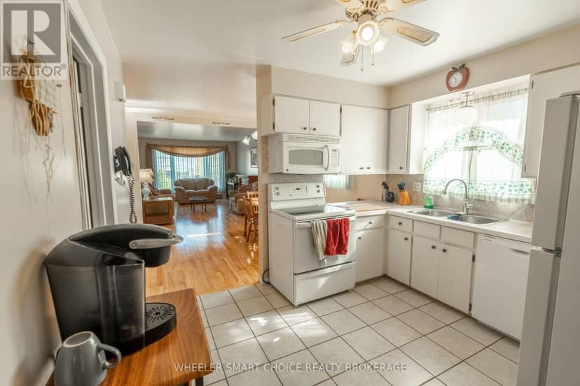 516 Burton Avenue, Cornwall, photo 6