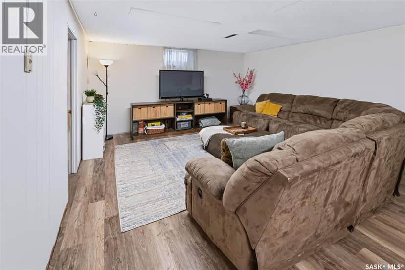 205 Centennial ROAD — photo 17 of 36