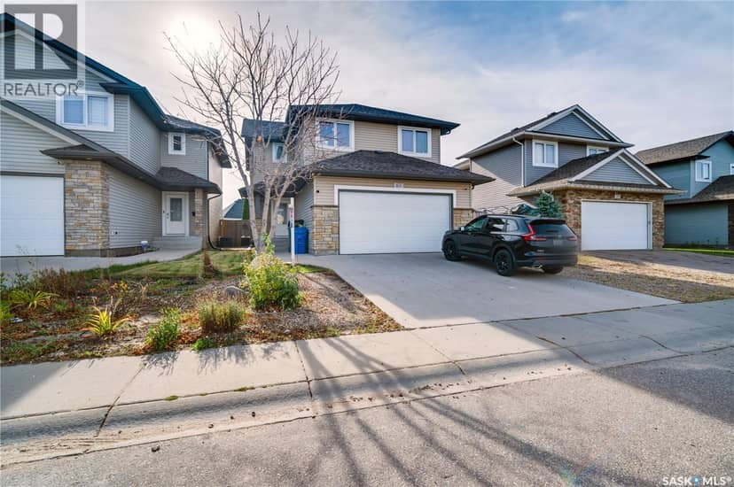 63 Jack Matheson CRESCENT — photo 2 of 40
