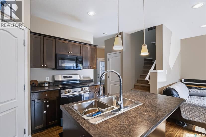 63 Jack Matheson CRESCENT — photo 6 of 40