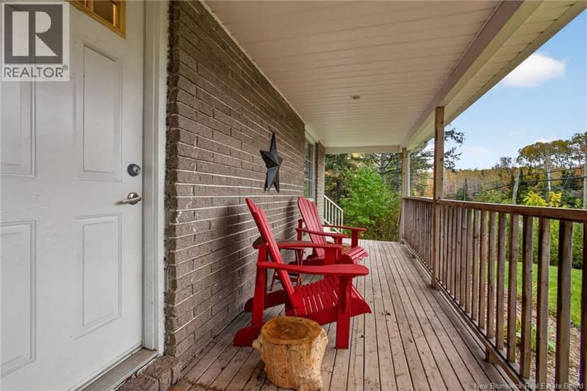 818 McLaughlin Drive — photo 3 of 40