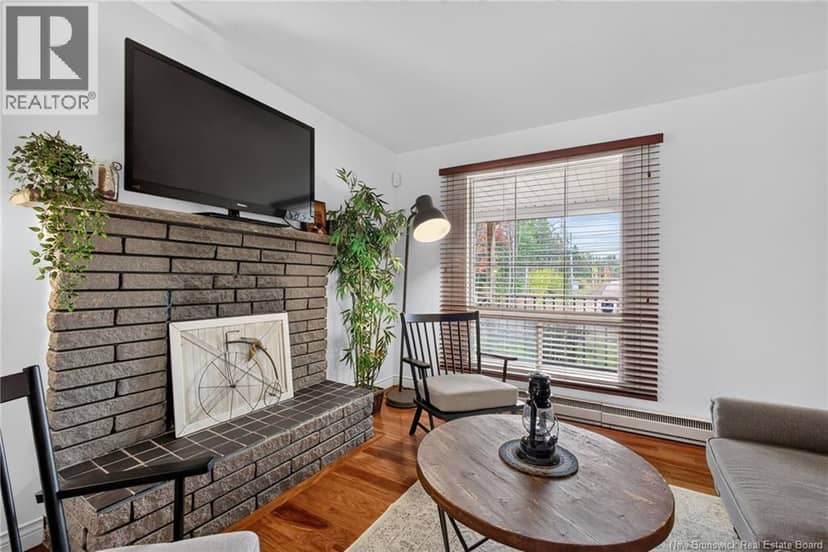 818 McLaughlin Drive — photo 6 of 40