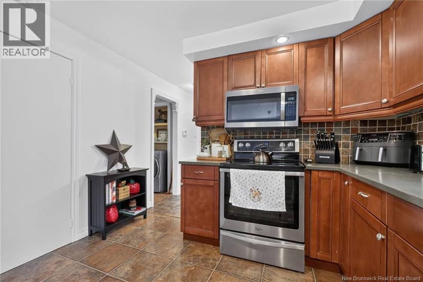 818 McLaughlin Drive — photo 13 of 40