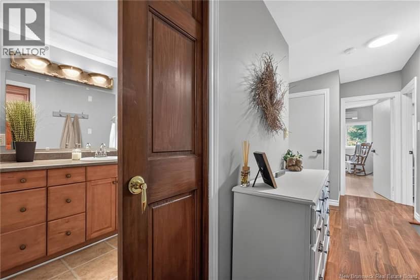 818 McLaughlin Drive — photo 24 of 40
