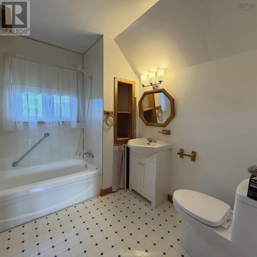 65 Cliff Street — photo 21 of 28