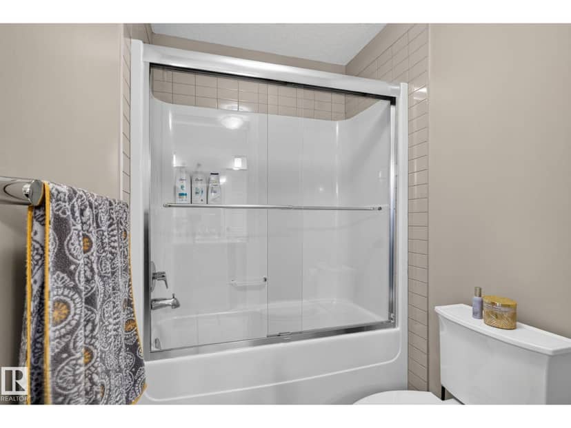 4017 171A AV NW — photo 36 of 40