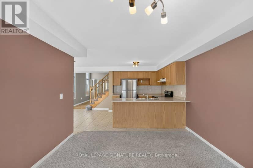 19 Mossgrove Crescent — photo 14 of 38