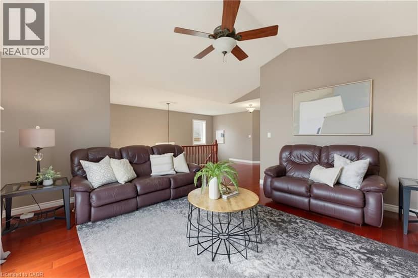 240 WOODHAVEN Road Unit# A — photo 15 of 40