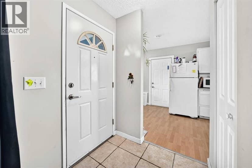 116 Midland Crescent SE, Calgary, photo 5