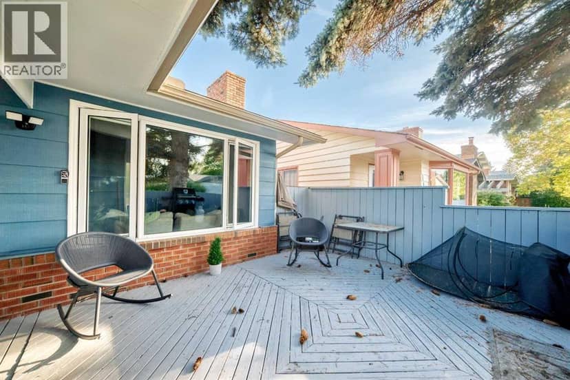 116 Midland Crescent SE, Calgary, photo 3