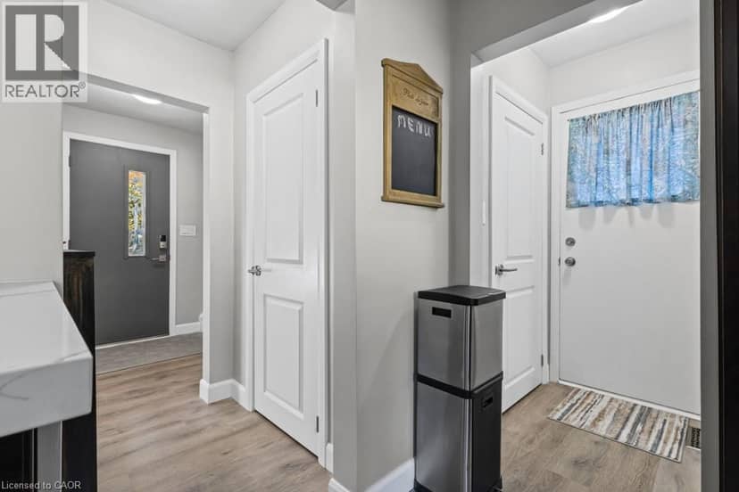 1247 NOTTINGHAM Avenue — photo 10 of 40