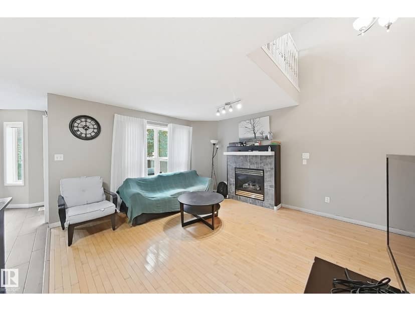 4 1920 Millwoods RD E NW — photo 11 of 40