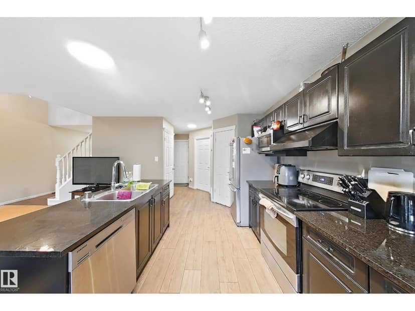4 1920 Millwoods RD E NW — photo 14 of 40