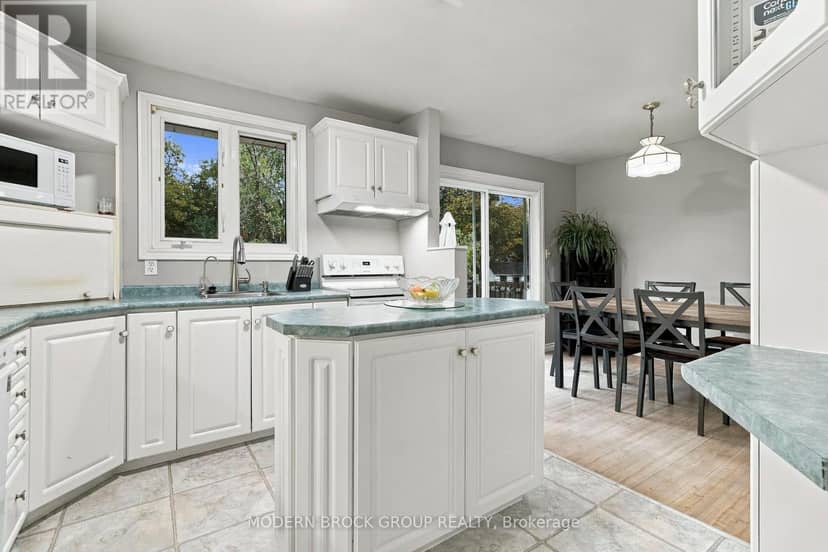 1210 Peden Boulevard — photo 11 of 40