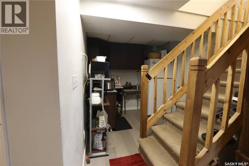1000 Wascana STREET — photo 15 of 27