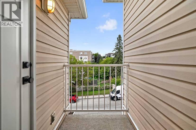2732 16 Street SW — photo 25 of 31