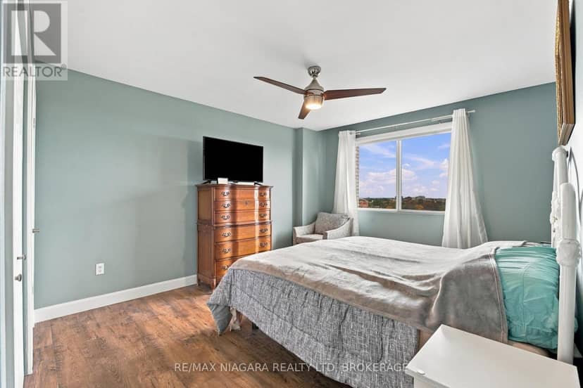 1204 - 15 Towering Heights Boulevard — photo 14 of 25
