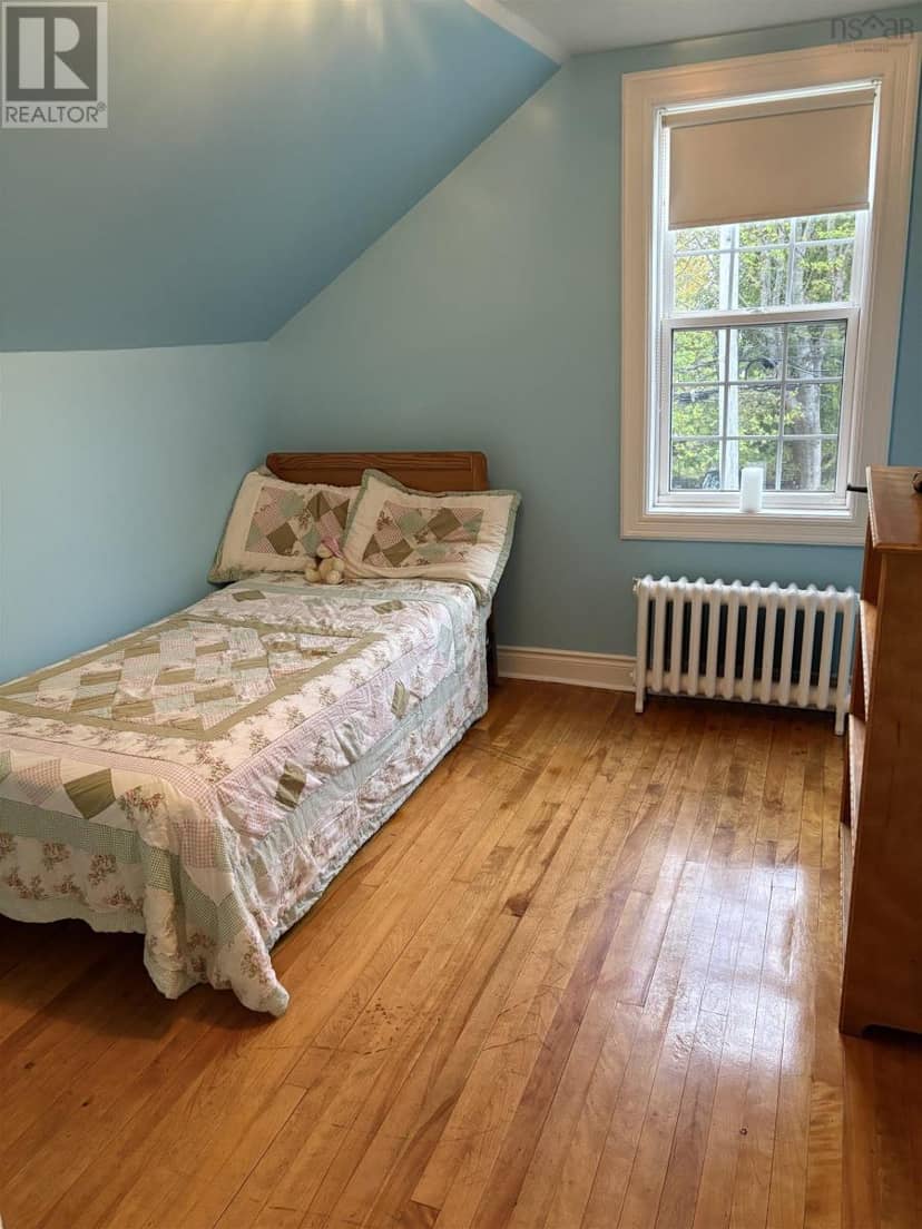 23 Milton Street — photo 17 of 21