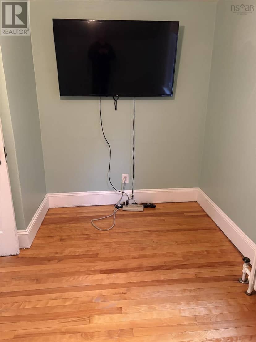 23 Milton Street — photo 18 of 21