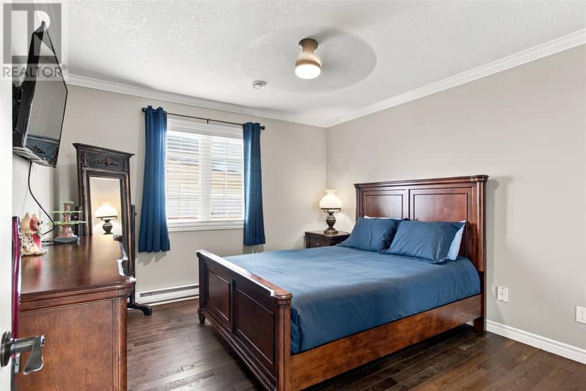19 Hibbs Road — photo 10 of 40