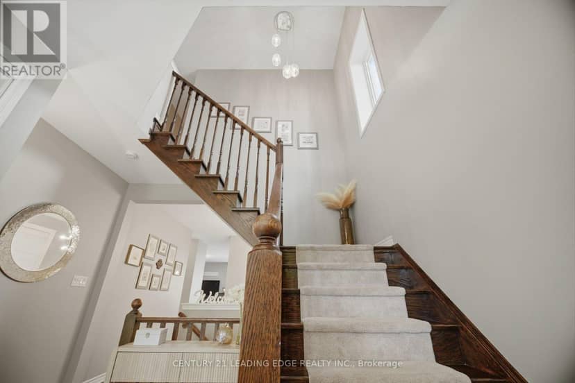 545 Gibson Crescent — photo 16 of 40