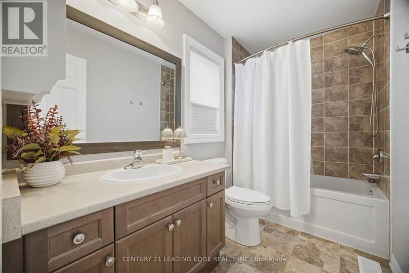 545 Gibson Crescent — photo 19 of 40
