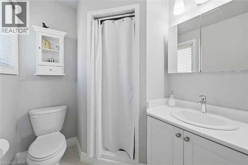 15 BAYSHORE Court — photo 17 of 40