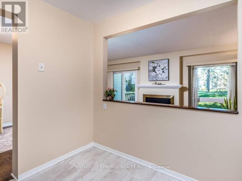 80 - 22C Maple Ridge Crescent — photo 11 of 36