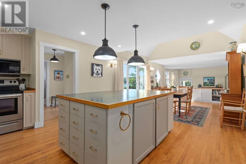 169 Swallow Point Road — photo 14 of 40