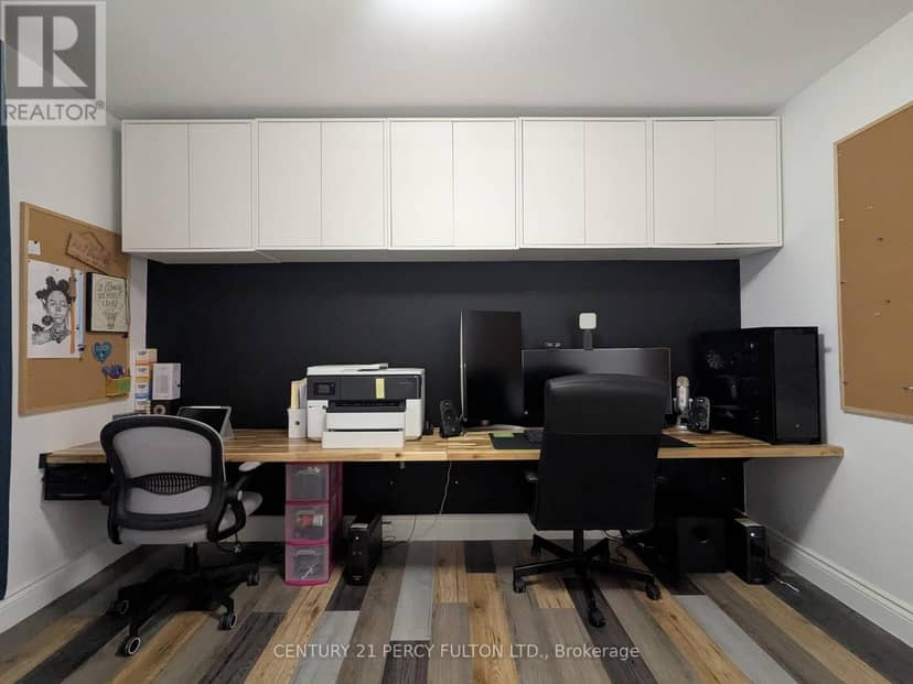 96 Livingstone Street — photo 15 of 29