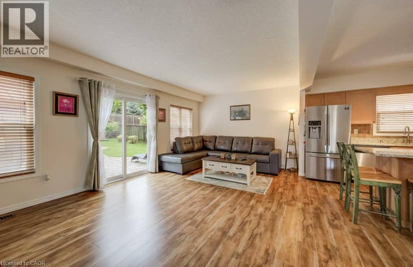 521 SNOWDROP Court — photo 10 of 40