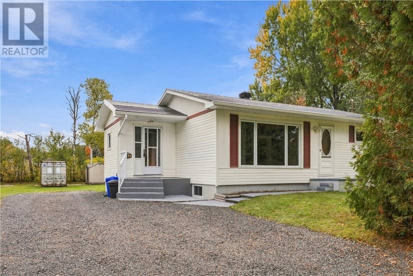 143 Arlington Drive, Dowling, photo 2