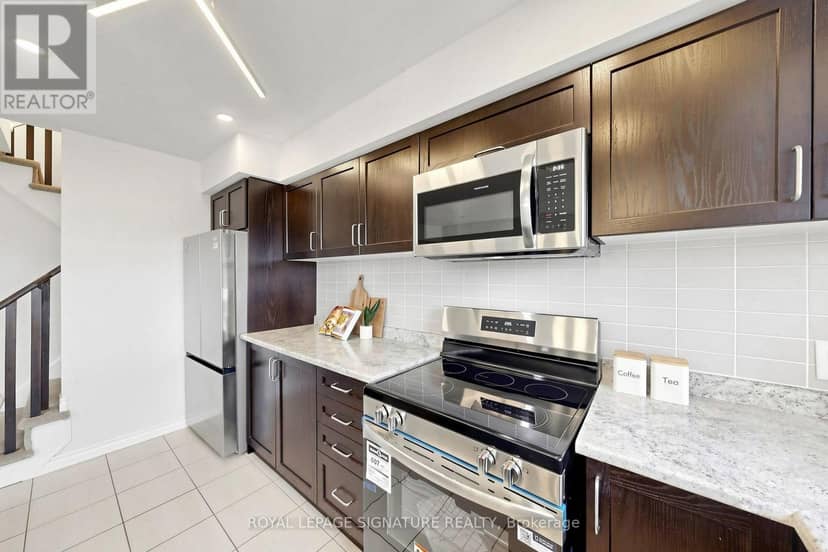 11 - 2441 Greenwich Drive — photo 10 of 29
