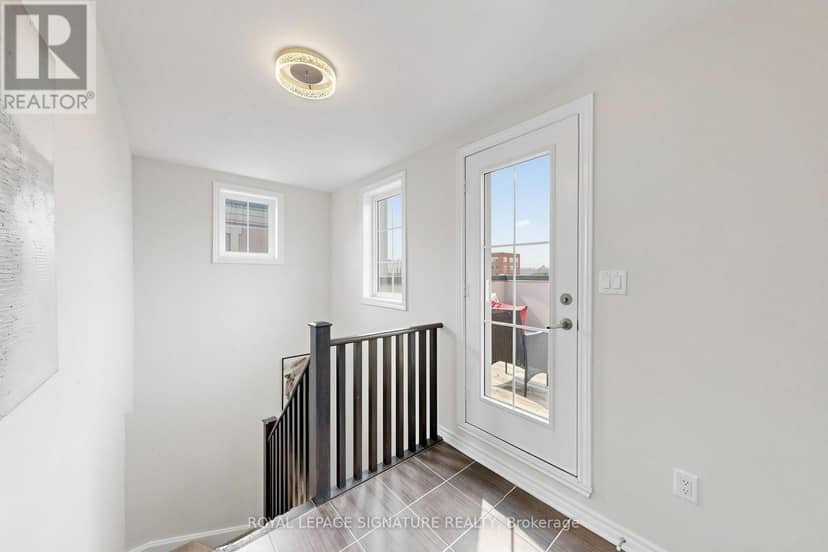 11 - 2441 Greenwich Drive — photo 25 of 29