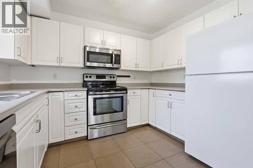 225 Killarney Glen Court SW — photo 18 of 40