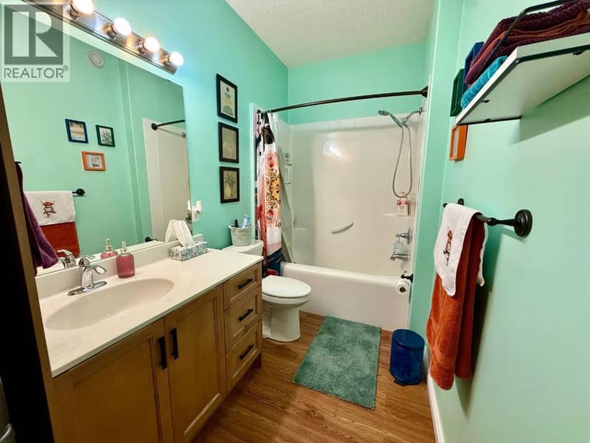 104 Sunvale Crescent NE — photo 17 of 24
