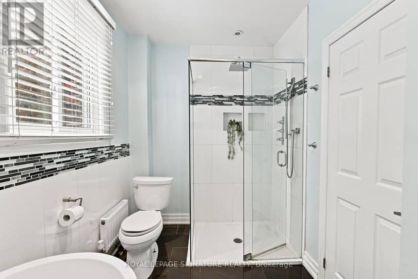 35 Regal Road — photo 21 of 39